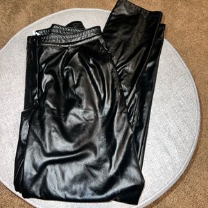 BLACK LEATHER SLIM STRAIGHT PANTS PRINCESS POLLY